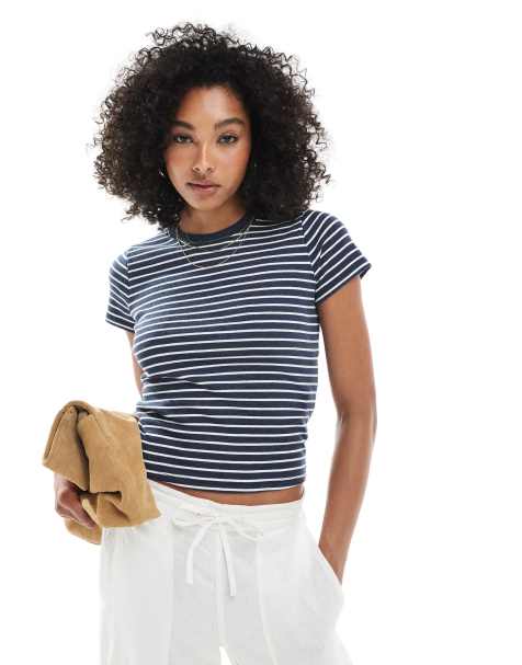 Hollister – Blårandig t-shirt med korta ärmar - view 1