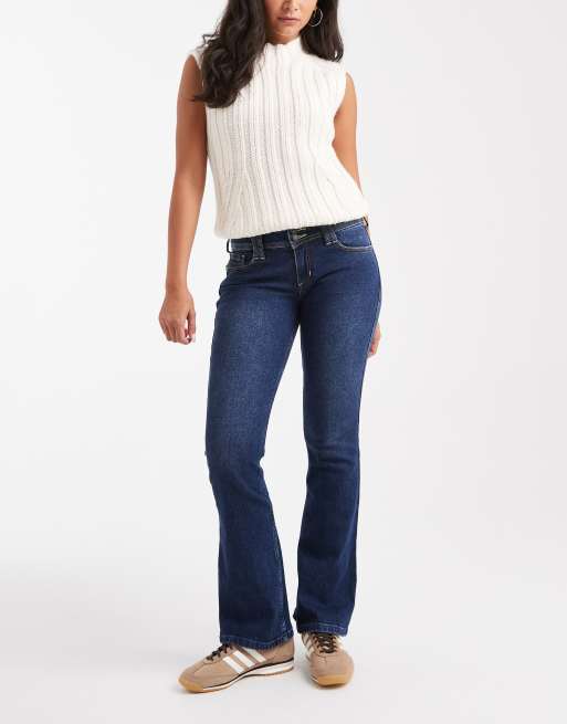 Hollister – Bootcut-Jeans in dunkelblauer Waschung mit niedrigem Bund