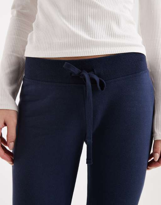 Hollister – Bootcut-Jogginghose in Marineblau mit niedrigem Bund, 3 von 5
