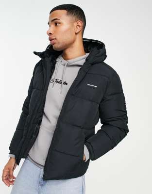 Hollister borg lined heavyweight hooded puffer jacket in black - ASOS Price Checker