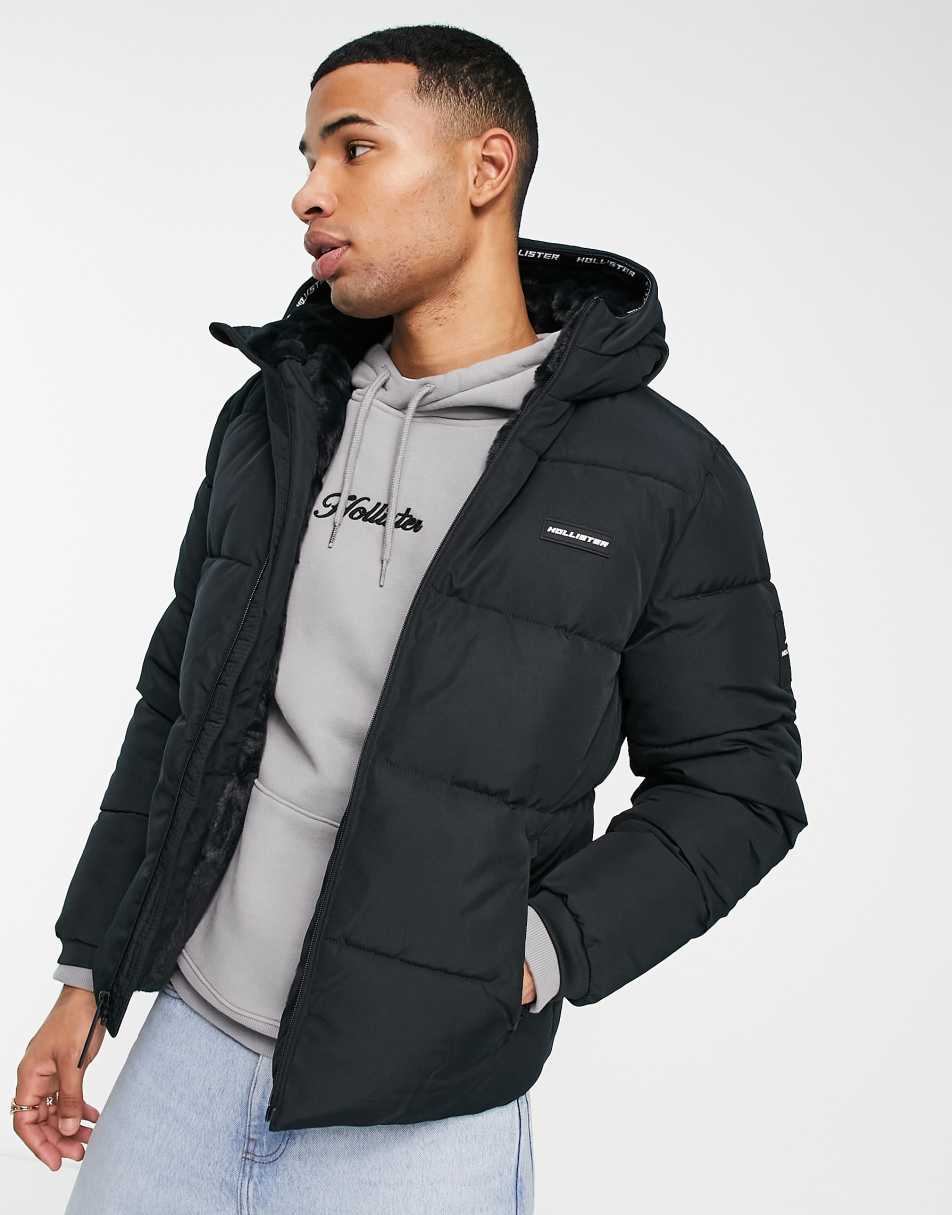 Hollister borg lined heavyweight hooded puffer jacket in black