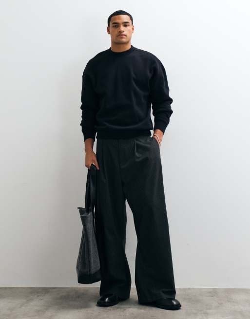 Hollister boxy crew neck sweatshirt in black, 3 of 5