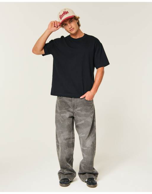 Hollister Boxy heavyweight crew t-shirt in black, 2 of 4