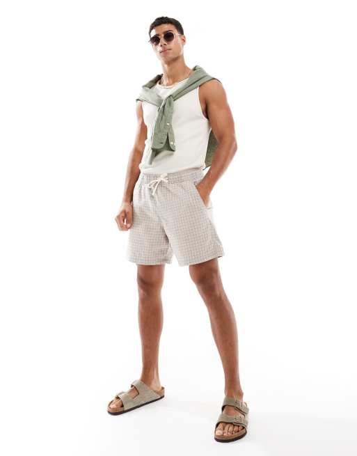 Hollister - Brune og ternede pull on-shorts i hørmateriale
