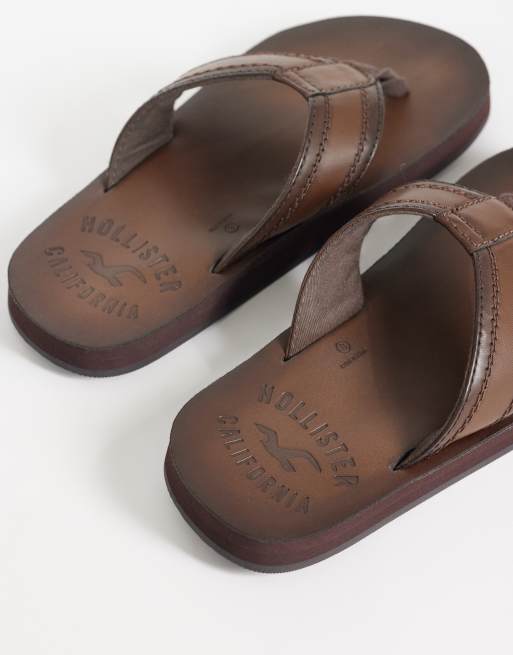Hollister - Chanclas marrón oscuro de cuero sintético, 2 de 4