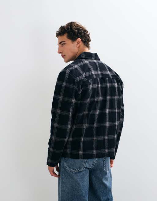 Hollister chaqueta cepillada con cuello en cuadros negros, 4 de 5