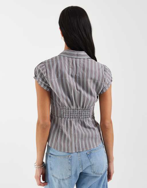Hollister - Chemise cintrée à manches courtes et rayures - Marron, 4 de 4