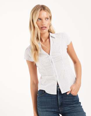 Hollister Cinched Wiast Short Sleeve Shirt In White