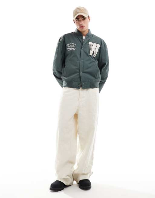 Hollister – College-Bomberjacke in Grün mit Rückenprint, 4 von 4