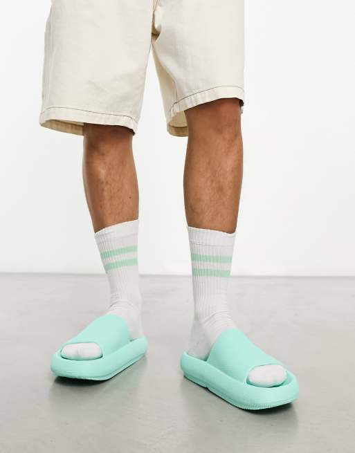 Hollister - Comfortabele slippers in lichtgroen, 2 van 4