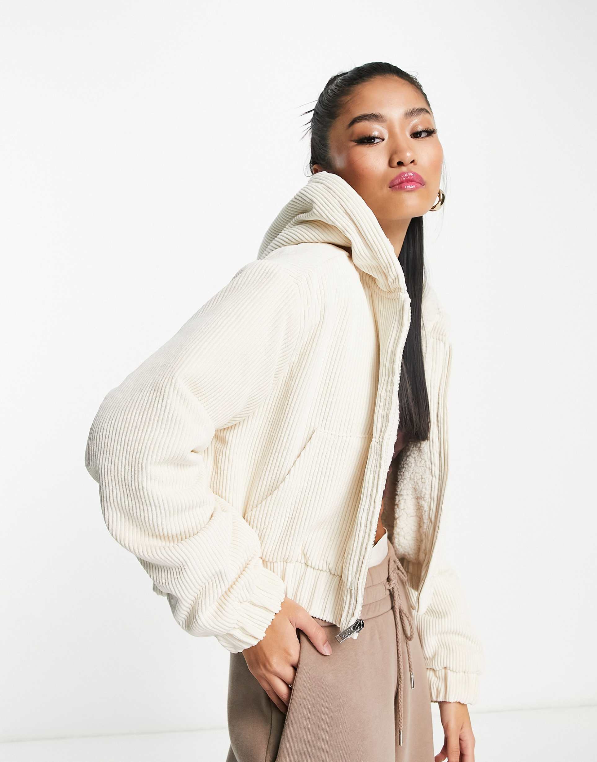 Hollister cosy lined cord oversized jacket in cream view 3