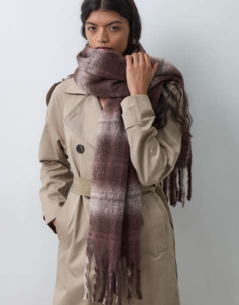 Hollister cozy knitted  tassle scarf in brown plaid - view 1