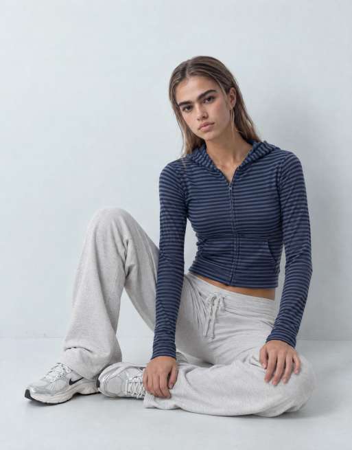 Hollister cozy wide leg pants in light gray, 8 of 10