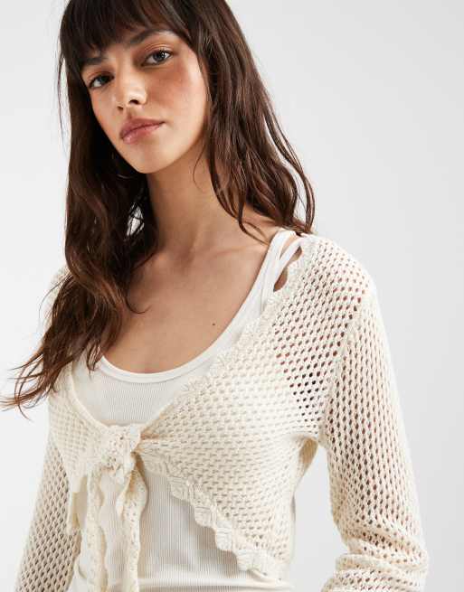Hollister - Cremehvid croptop med lange ærmer og bindebånd foran, 3 af 4