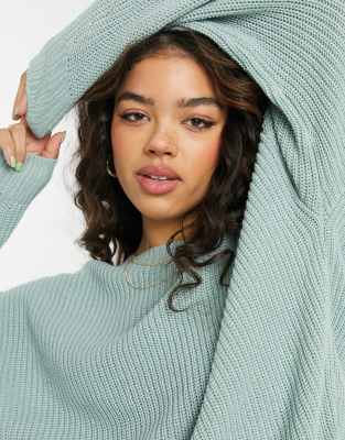 round neck knitted jumper
