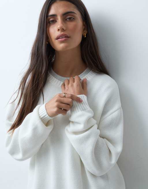 Hollister crew neck knitted jumper in white, 3 of 4