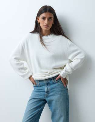 Hollister Crew Neck Knitted Sweater In White