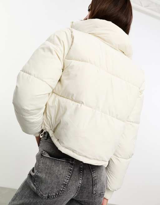 Hollister cropped puffer jacket in cream