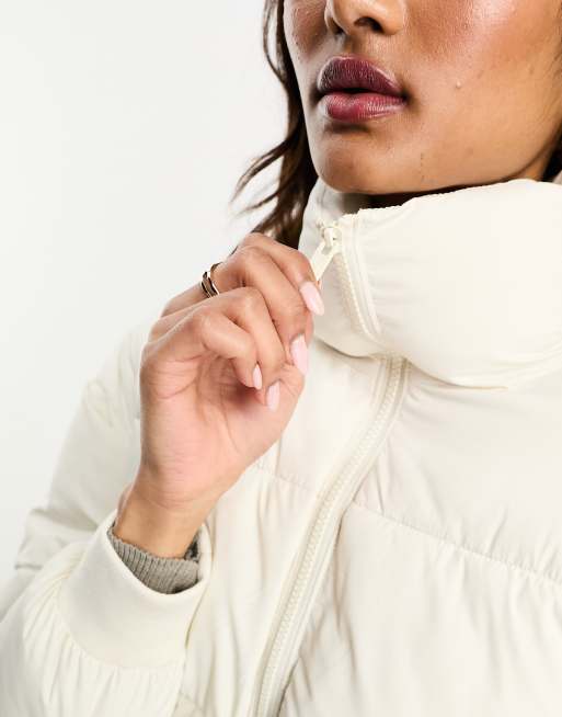 Hollister cropped puffer jacket in cream