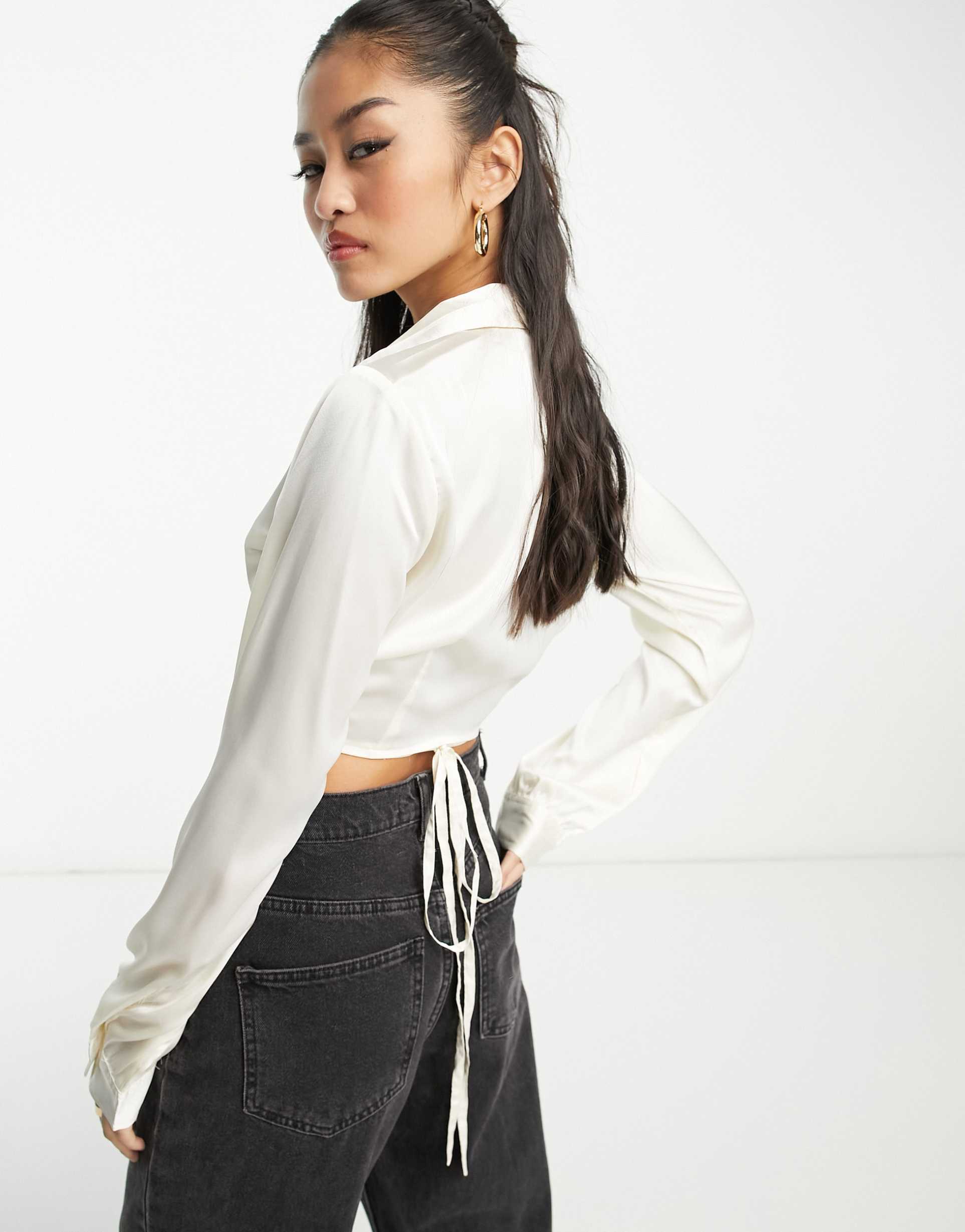 Hollister cropped wrap shirt in white view 3