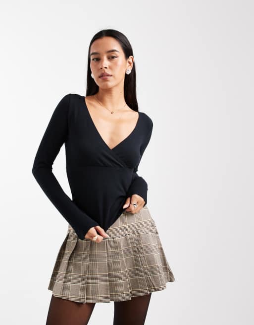 Hollister – Czarny kopertowy top z długimi rękawami