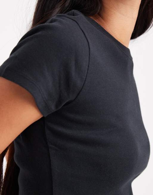 Hollister – Czarny przylegający T-shirt z krótkimi rękawami, 3 z 4