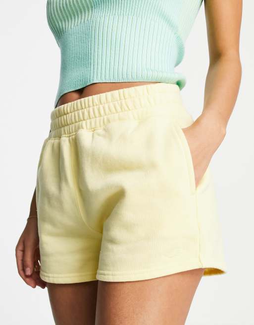 Hollister dad short in yellow