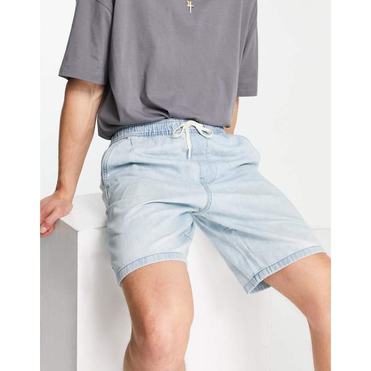 Hollister Jean short, Men's Fashion, Bottoms, Jeans on Carousell