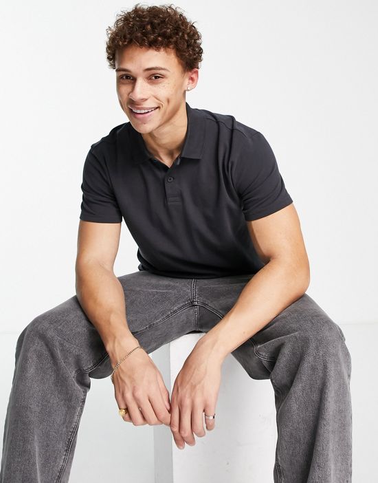 https://images.asos-media.com/products/hollister-elevated-loose-fit-polo-in-navy/202293065-1-navy?$n_550w$&wid=550&fit=constrain