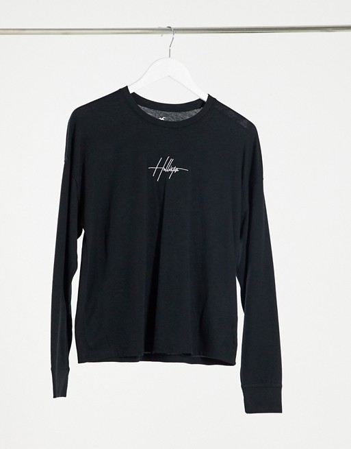 Hollister embroidered front logo long sleeve tee in black