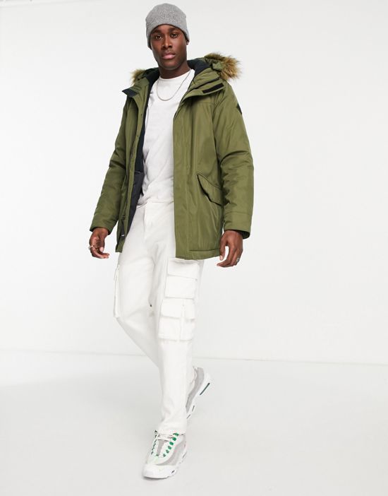 https://images.asos-media.com/products/hollister-everyday-faux-fur-trim-hooded-parka-coat-in-green/201554596-3?$n_550w$&wid=550&fit=constrain