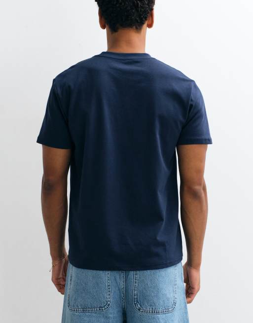 Hollister - Everyday - Pack de 5 camisetas en tonos neutros y azules, 4 de 5