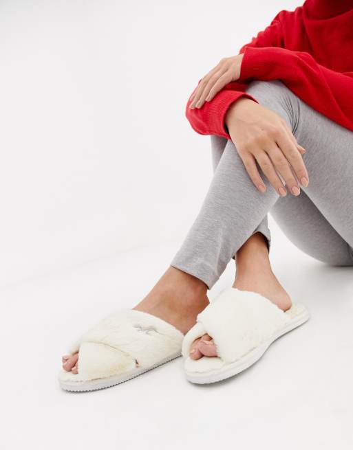 Hollister slippers cheap