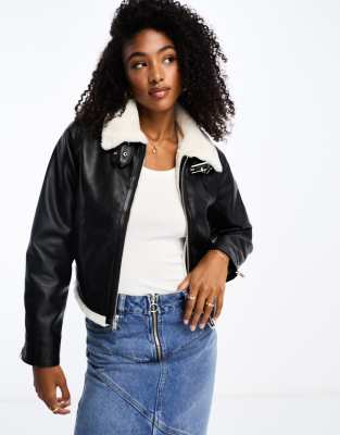 Hollister deals cropped jacket