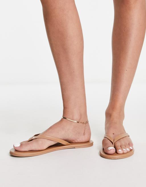 Hollister leather flip discount flops