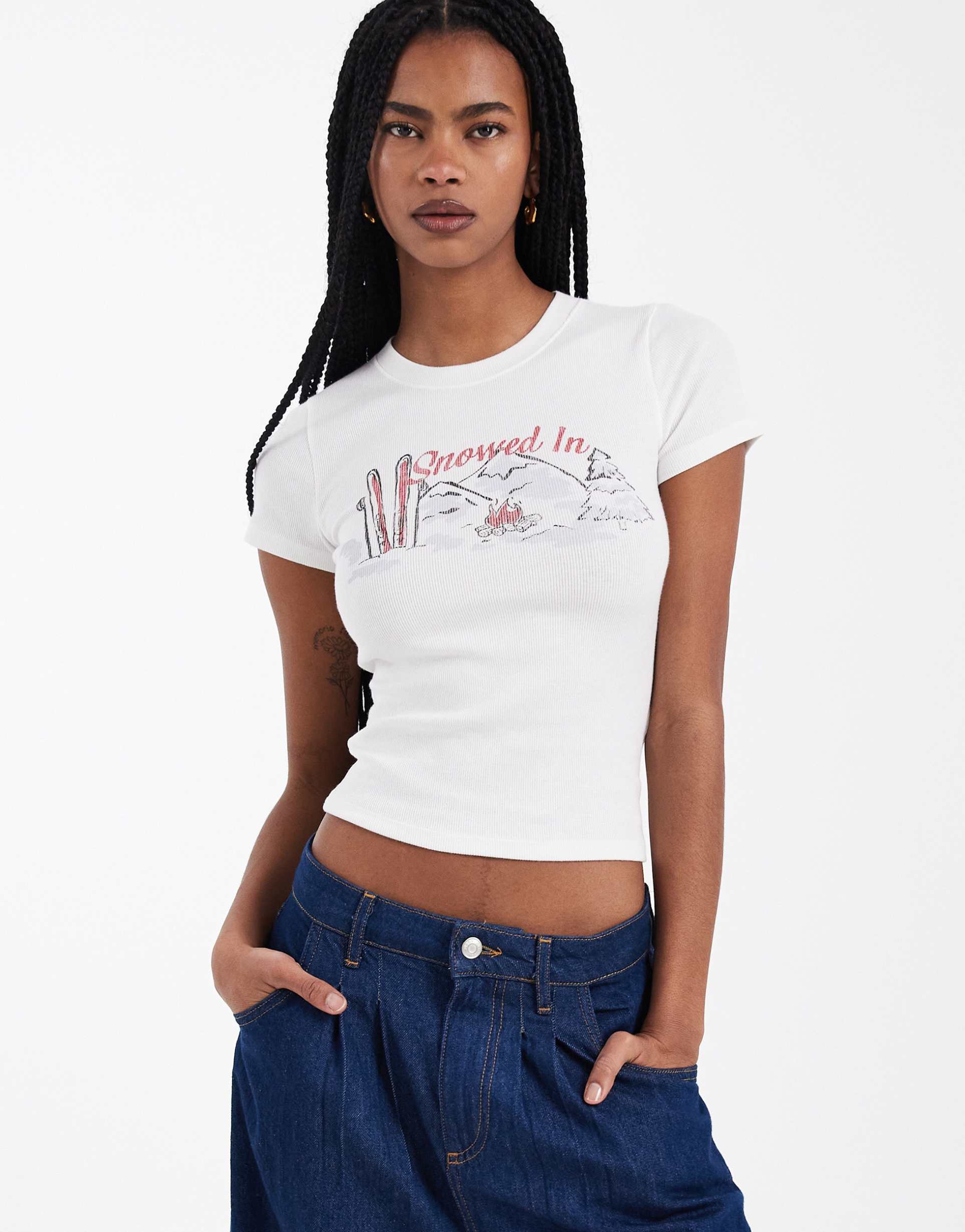 hollister festive graphic t-shirt in white
