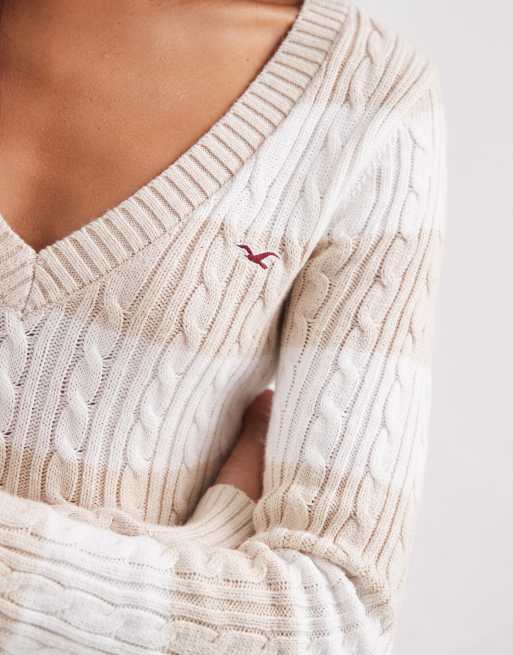 Hollister figurbetonter Zopfmuster-Pullover mit V-Ausschnitt in Creme gestreift, 3 von 4