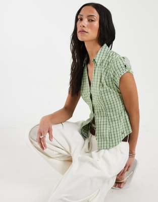 Hollister Fitted Cinched Waist Short Sleeve Shirt In Green