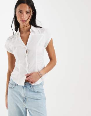 Приталенная рубашка Hollister с завышенной талией и коротким рукавом белого цвета white