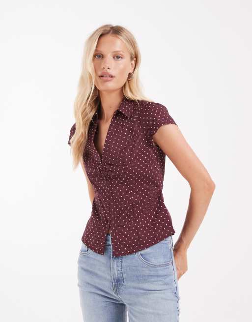 Hollister fitted short sleeve hook and eye shirt in berry polka dot