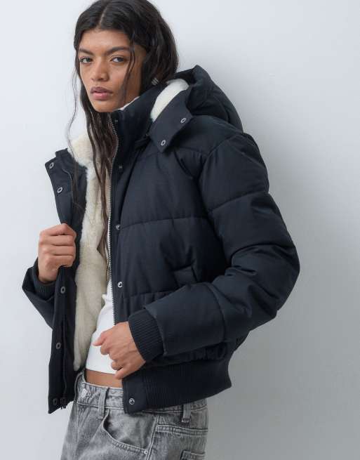 Hollister fleece lined cropped hooded puffer jacket in black, 5 of 5