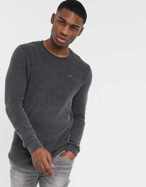 Black sales sweater hollister