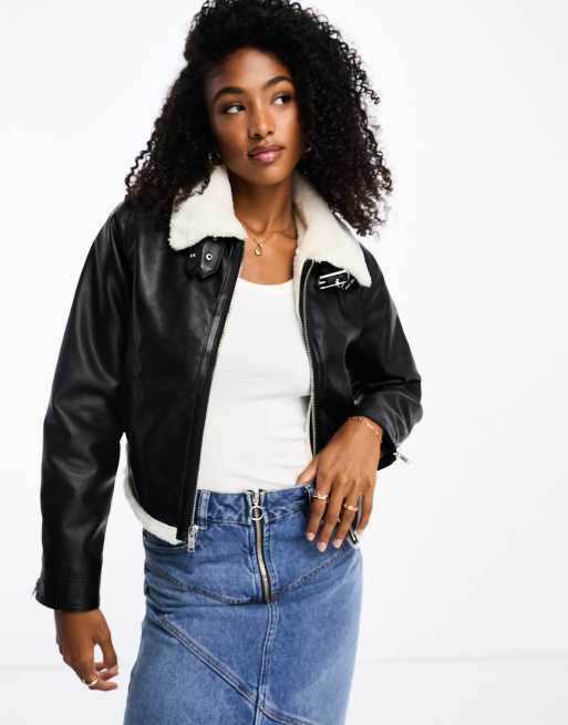 Hollister - Giacca nera biker corta in pelle sintetica con interno in pelliccia sintetica