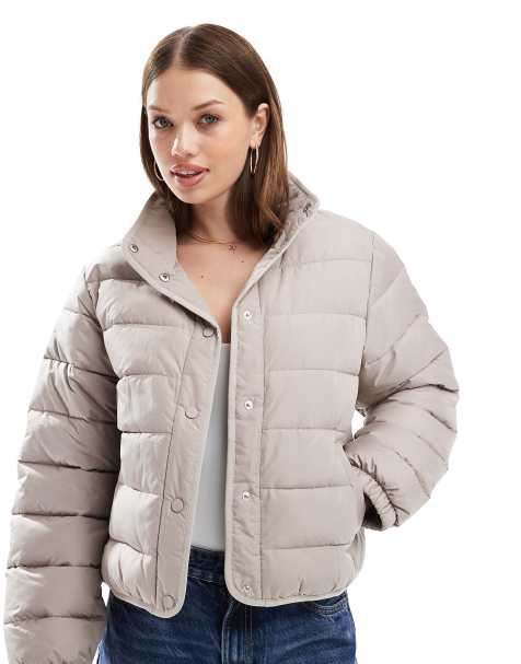Hollister – Grå, kviltad jacka i packbar design - view 1
