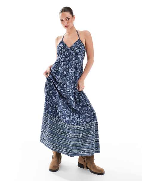 Hollister – Granatowa sukienka maxi z dekoltem halter, warstwowym dołem i wzorem paisley, część zestawu - view 1