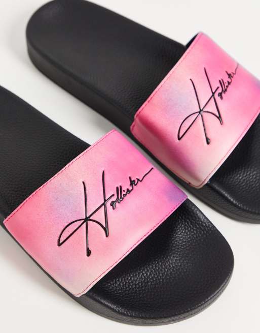 Hollister - Gule vaskede sliders med tekstlogo