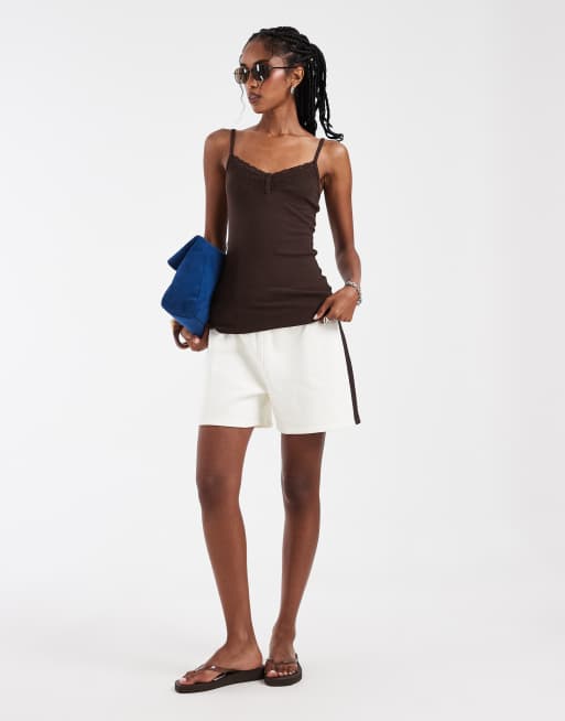 Hollister – Henley-Camisole in Braun mit Spitzenbesatz, 3 von 4