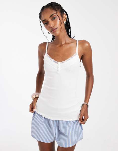 Hollister – Henley-Camisole in Weiß mit Spitzenbesatz - view 1