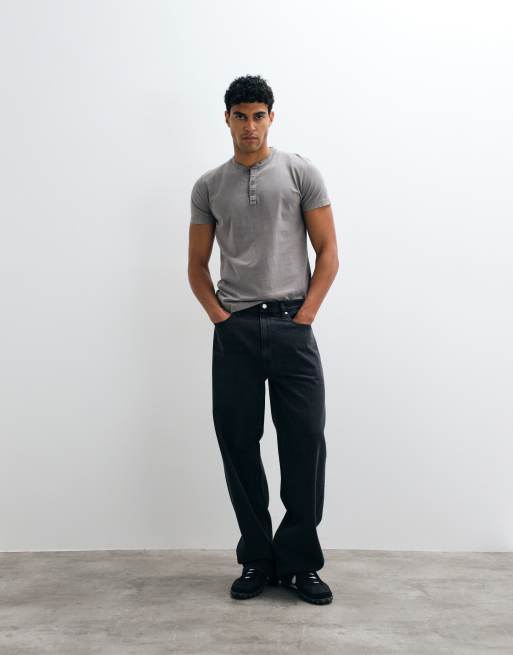 Hollister – Henley-T-Shirt in verwaschenem Grau, 3 von 5