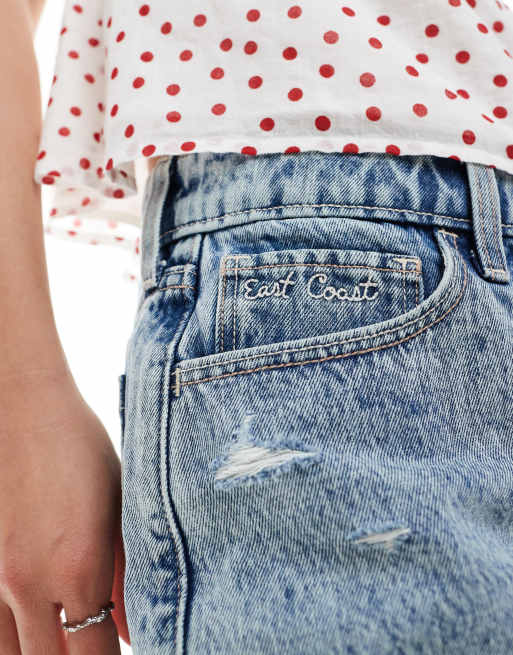 Hollister high rise relaxed denim shorts in light wash, 3 of 5